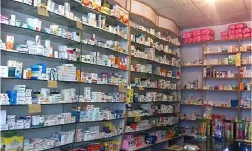Punjab: मेडिकल स्टोर्स पर सख्ती, इस दवा पर रोक Punjab: मेडिकल स्टोर्स पर सख्ती, इस दवा पर रोक