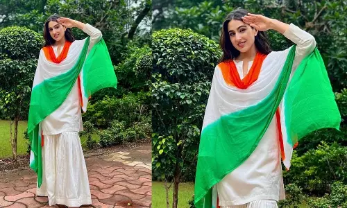 Independence Day Outfit Ideas: स्वतंत्रता दिवस पर महिलाएं पहन सकती हैं ये आउटफिट्स