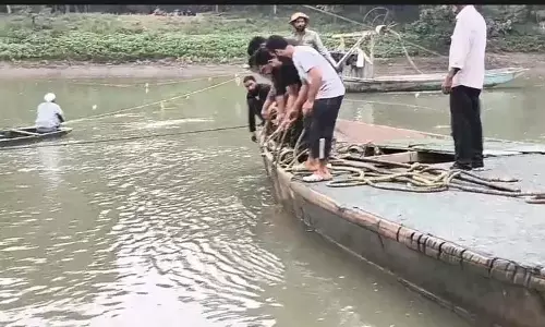 पंपोर में झेलम नदी में नाव पलटने से एक की मौत, दो को बचाया गया