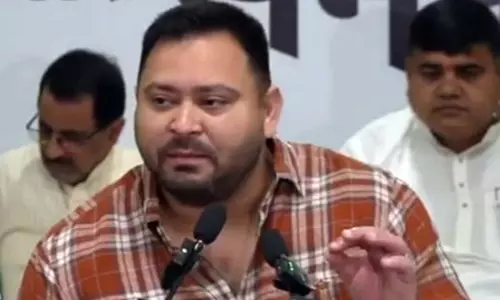 एसआईआर को लेकर तेजस्वी ने फिर उठाए सवाल एसआईआर को लेकर तेजस्वी ने फिर उठाए सवाल