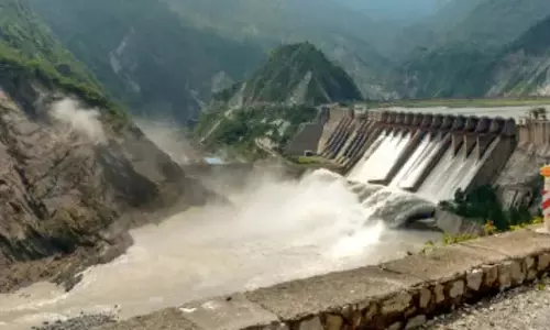 Ramban सलाल बांध के द्वार खोले गए Ramban सलाल बांध के द्वार खोले गए