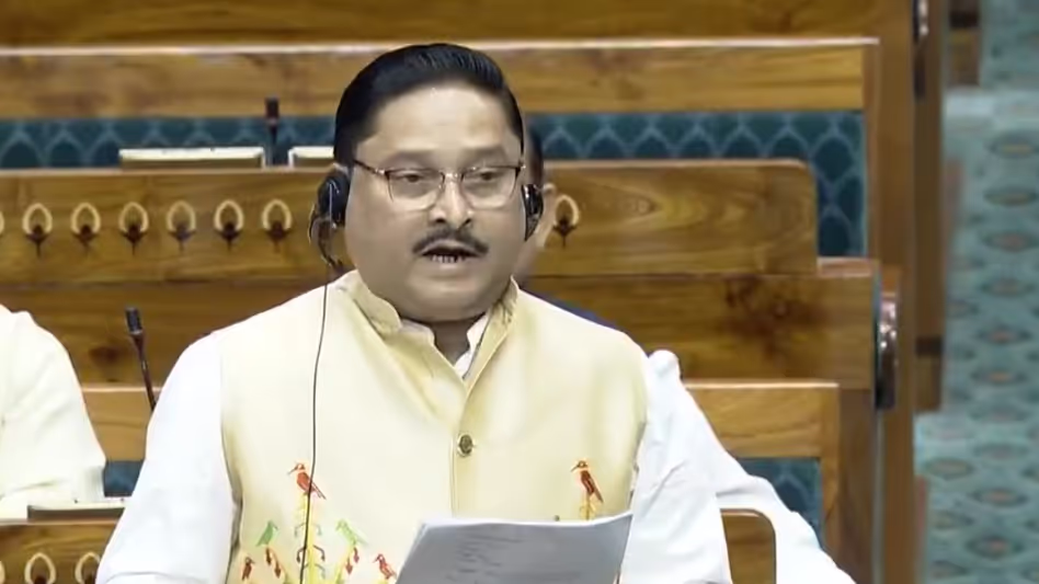 सांसद दिलीप सैकिया ने पूर्वोत्तर के नदी संपर्क को बदलने का श्रेय प्रधानमंत्री मोदी को दिया सांसद दिलीप सैकिया ने पूर्वोत्तर के नदी संपर्क को बदलने का श्रेय प्रधानमंत्री मोदी को दिया