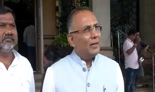 सुप्रीम कोर्ट के आवारा कुत्तों पर फैसले पर बोले Dinesh Gundu Rao सुप्रीम कोर्ट के आवारा कुत्तों पर फैसले पर बोले Dinesh Gundu Rao
