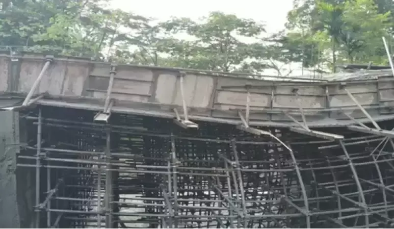 Siliguri: राष्ट्रीय राजमार्ग पर पुल निर्माण के दौरान बड़ा हादसा