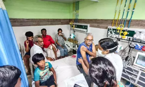 Kerala: सड़क दुर्घटना में दस से अधिक लोग मारे गए Kerala: सड़क दुर्घटना में दस से अधिक लोग मारे गए