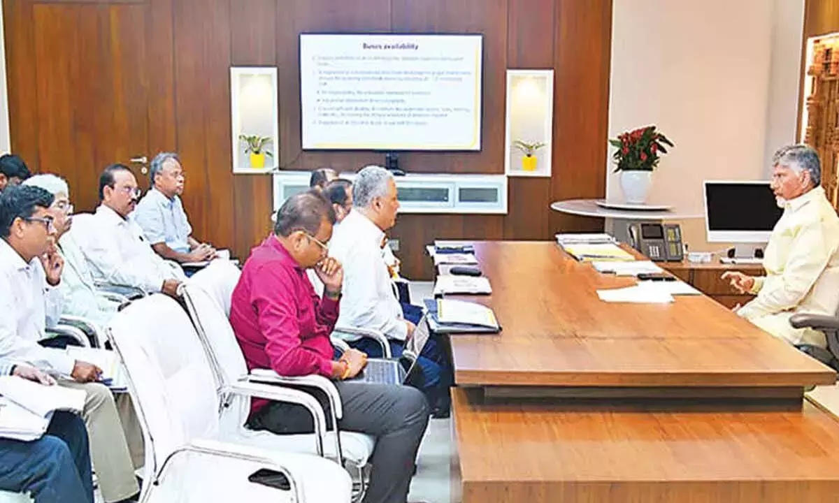 Andhra: महिलाओं के लिए मुफ्त बस यात्रा स्त्री शक्ति योजना शुरू होने को तैयार Andhra: महिलाओं के लिए मुफ्त बस यात्रा स्त्री शक्ति योजना शुरू होने को तैयार