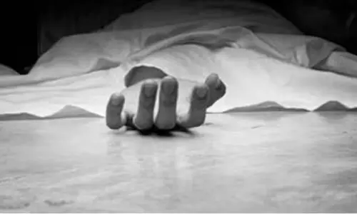 Gujarat में अपने प्रेमी के साथ रह रही किशोरी की पिता ने ‘पारिवारिक सम्मान’ के नाम पर हत्या Gujarat में अपने प्रेमी के साथ रह रही किशोरी की पिता ने ‘पारिवारिक सम्मान’ के नाम पर हत्या