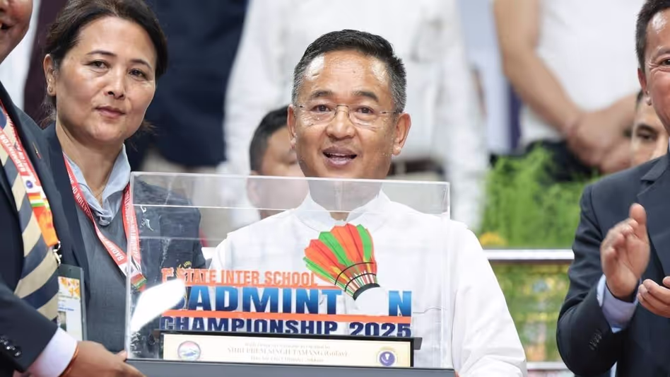 Sikkim  के मुख्यमंत्री ने पहले अंतर-विद्यालय बैडमिंटन आयोजन में खेलों को समर्थन देने का वादा किया