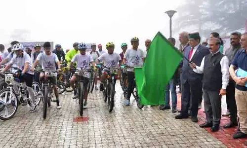 Himachal: साइकिल चालक स्वस्थ जीवन और सामाजिक जागरूकता को बढ़ावा देते Himachal: साइकिल चालक स्वस्थ जीवन और सामाजिक जागरूकता को बढ़ावा देते