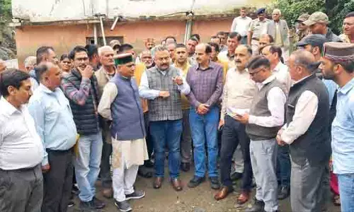 हिमाचल प्रदेश में 523 शैक्षणिक संस्थानों को नुकसान पहुंचा: Minister हिमाचल प्रदेश में 523 शैक्षणिक संस्थानों को नुकसान पहुंचा: Minister