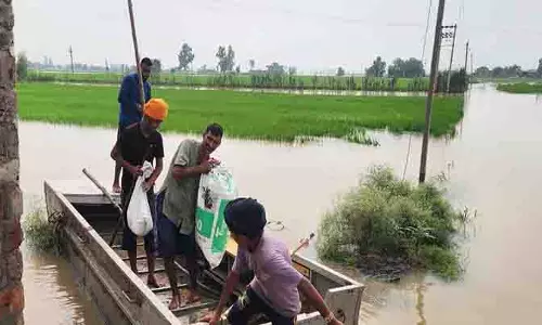 Sultanpur Lodhi villages में बाढ़, 2 स्कूल बंद