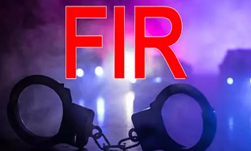 टायर दुकान मालिक और साथियों पर मारपीट व गाली-गलौज का आरोप, अपराध दर्ज