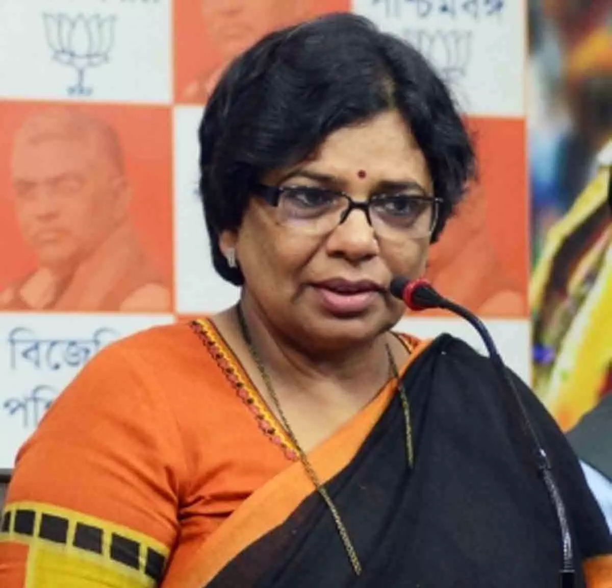 गैंगरेप और छेड़छाड़ मामलों में राष्ट्रीय महिला आयोग ने लिया स्वत: संज्ञान गैंगरेप और छेड़छाड़ मामलों में राष्ट्रीय महिला आयोग ने लिया स्वत: संज्ञान