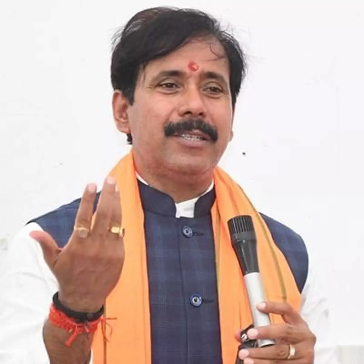 अनिल राजभर का कांग्रेस पर तंज, तुष्टिकरण की राजनीति ने देश को र्कहीन बना दिया अनिल राजभर का कांग्रेस पर तंज, तुष्टिकरण की राजनीति ने देश को र्कहीन बना दिया