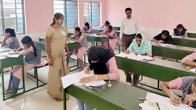 कक्षा 10वीं की पूरक परीक्षा: उत्तर पुस्तिका की प्रति आज से डाउनलोड की जा सकेगी कक्षा 10वीं की पूरक परीक्षा: उत्तर पुस्तिका की प्रति आज से डाउनलोड की जा सकेगी