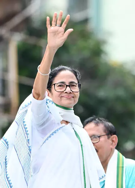 ममता बनर्जी ने कन्याश्री योजना की 12वीं वर्षगांठ पर जताया गर्व ममता बनर्जी ने कन्याश्री योजना की 12वीं वर्षगांठ पर जताया गर्व