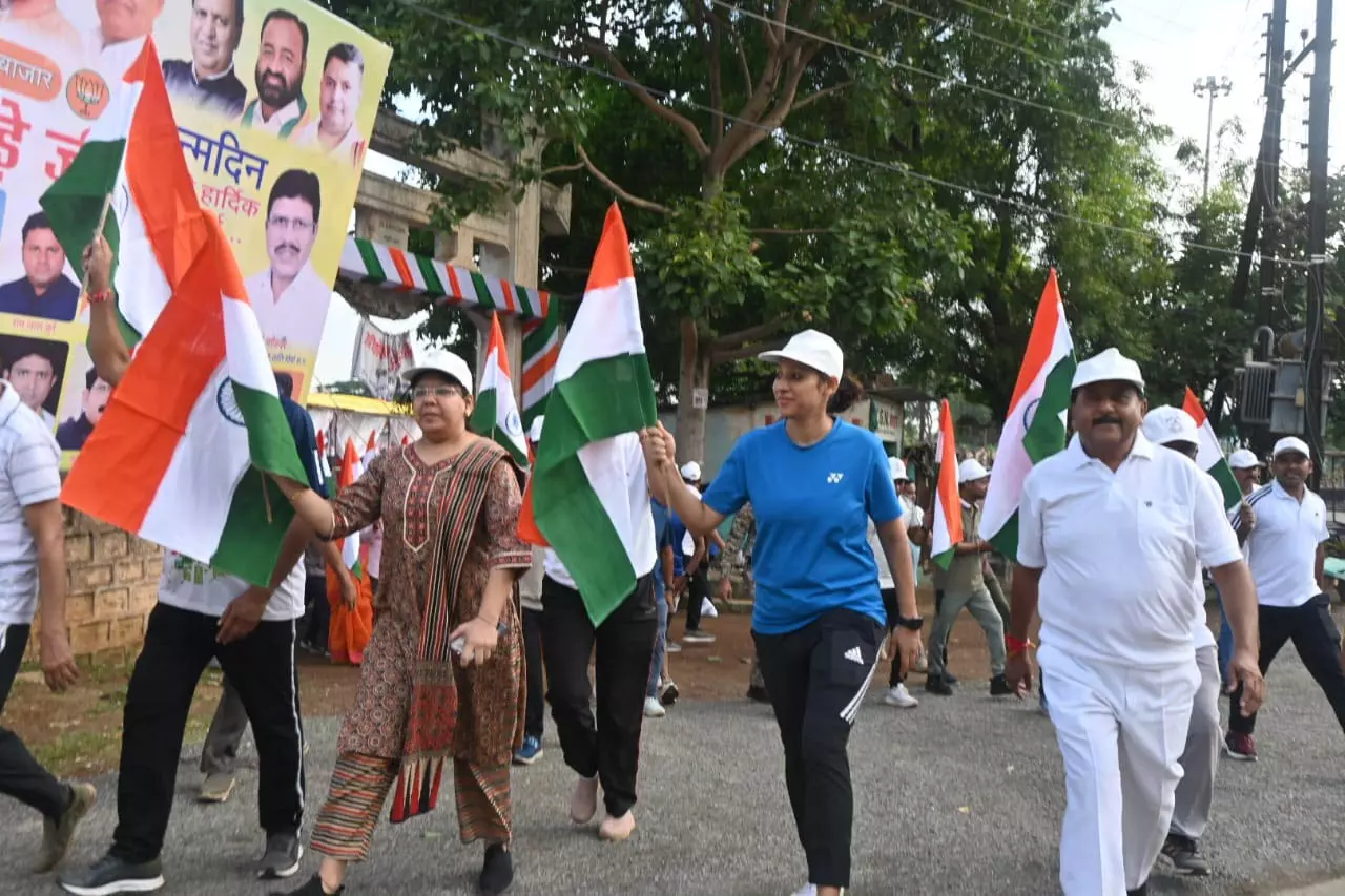 देशभक्ति और एकजुटता की भावना बनाए रखने लगाई सद्भावना दौड़ देशभक्ति और एकजुटता की भावना बनाए रखने लगाई सद्भावना दौड़