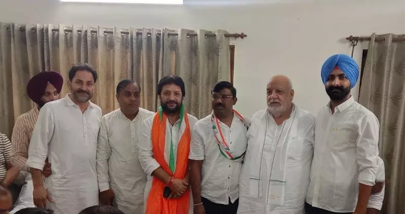 Congress ने करनाल में नए जिला अध्यक्षों की घोषणा की Congress ने करनाल में नए जिला अध्यक्षों की घोषणा की