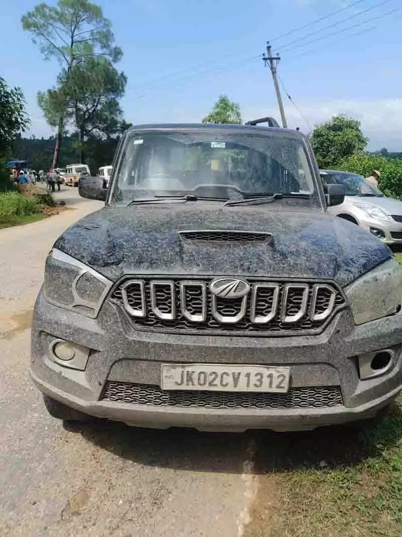 Police ने दिनदहाड़े अपहरण की कोशिश नाकाम की, 20 वर्षीय युवक को 2 घंटे के भीतर बचाया Police ने दिनदहाड़े अपहरण की कोशिश नाकाम की, 20 वर्षीय युवक को 2 घंटे के भीतर बचाया