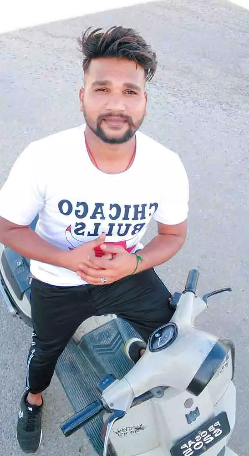Jalandhar: धार्मिक आयोजन के दौरान युवक की हत्या, 4 गिरफ्तार Jalandhar: धार्मिक आयोजन के दौरान युवक की हत्या, 4 गिरफ्तार