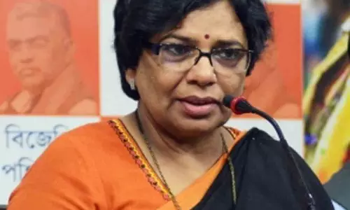 गैंगरेप और छेड़छाड़ मामलों में राष्ट्रीय महिला आयोग ने लिया स्वत: संज्ञान गैंगरेप और छेड़छाड़ मामलों में राष्ट्रीय महिला आयोग ने लिया स्वत: संज्ञान