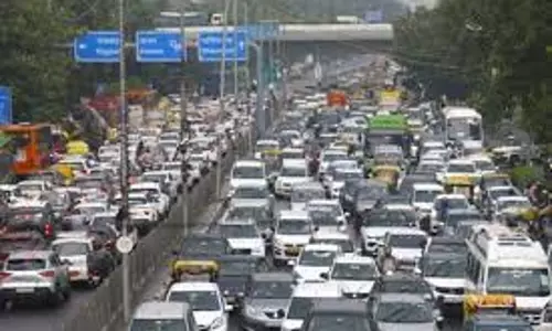 Delhi पुराने वाहनों पर SC के आदेश से राहत, CM और सिरसा ने सराहा Delhi पुराने वाहनों पर SC के आदेश से राहत, CM और सिरसा ने सराहा