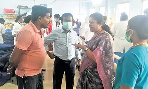 Kolar : हॉस्टल का खाना खाने से 50 छात्र बीमार, अस्पताल में भर्ती