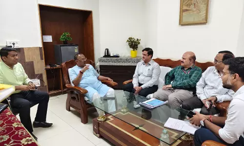 Jaipur: विधानसभा अध्यक्ष देवनानी ने की रेलवे के अधिकारियों से चर्चा