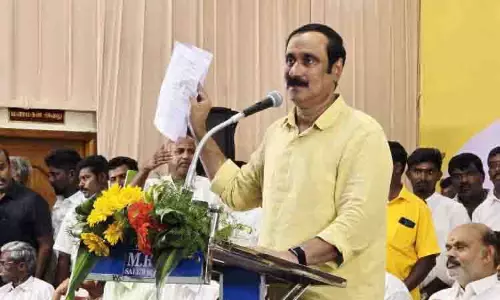 PMK अध्यक्ष अंबुमणि ने सफाई कर्मचारियों की गिरफ्तारी को कायरतापूर्ण कृत्य बताया PMK अध्यक्ष अंबुमणि ने सफाई कर्मचारियों की गिरफ्तारी को कायरतापूर्ण कृत्य बताया