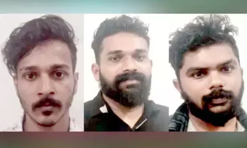 Kerala : युवक पर हमला कर उसका फोन और घड़ी छीनने के मामले में तीन गिरफ्तार Kerala : युवक पर हमला कर उसका फोन और घड़ी छीनने के मामले में तीन गिरफ्तार