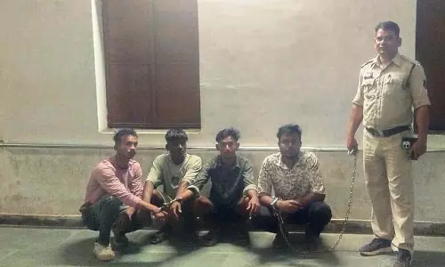 झगड़ालू लड़के गिरफ्तार, थाना प्रभारी ने लिया सख्त एक्शन
