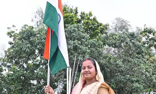 हर घर तिरंगा अभियान, मंत्री लक्ष्मी राजवाड़े ने निज निवास पर फहराया तिरंगा हर घर तिरंगा अभियान, मंत्री लक्ष्मी राजवाड़े ने निज निवास पर फहराया तिरंगा