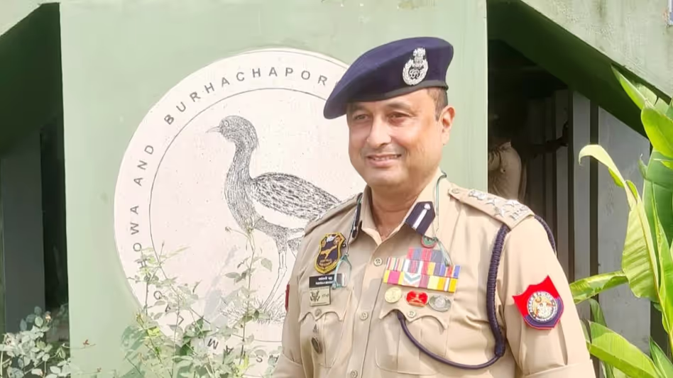 Assam : आईपीएस पार्थ सारथी महंत को विशिष्ट सेवा के लिए Assam : आईपीएस पार्थ सारथी महंत को विशिष्ट सेवा के लिए