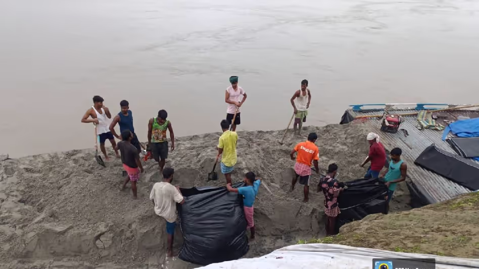 Assam में बाढ़ और कटाव नियंत्रण के उपाय तेज, भारी बारिश से और अधिक नुकसान का खतरा