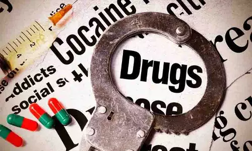 Chandigarh पुलिस ने अंतरराज्यीय ड्रग और हथियार रैकेट का भंडाफोड़ किया, चार गिरफ्तार Chandigarh पुलिस ने अंतरराज्यीय ड्रग और हथियार रैकेट का भंडाफोड़ किया, चार गिरफ्तार