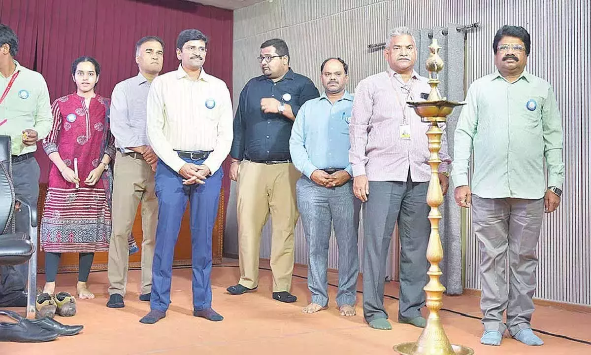 Andhra: लोगों से अंगदान करने का आग्रह Andhra: लोगों से अंगदान करने का आग्रह