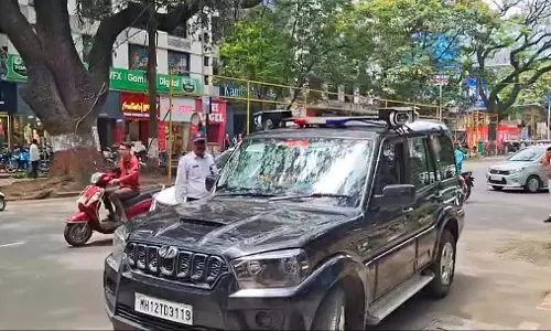 Pune : पुलिस ने यातायात उल्लंघनों पर अंकुश लगाने के लिए एआई-सक्षम ई-चालान वाहन तैनात किए