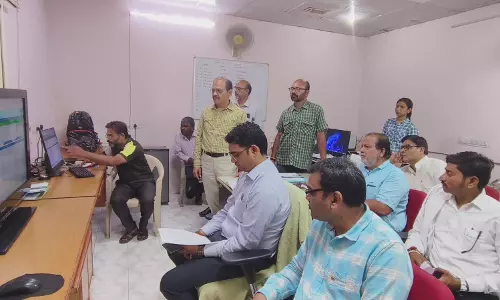 Dungarpur: मतदान कार्मिकों एवं ईवीएम मशीनों के द्वितीय रेंडमाइजेशन आयोजित Dungarpur: मतदान कार्मिकों एवं ईवीएम मशीनों के द्वितीय रेंडमाइजेशन आयोजित