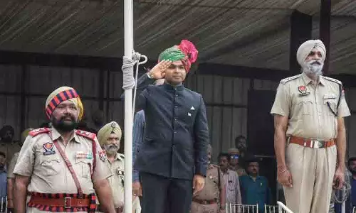 DC ने स्वतंत्रता दिवस समारोह के लिए विदेश में तैयारी शुरू की, निर्देश जारी किए DC ने स्वतंत्रता दिवस समारोह के लिए विदेश में तैयारी शुरू की, निर्देश जारी किए