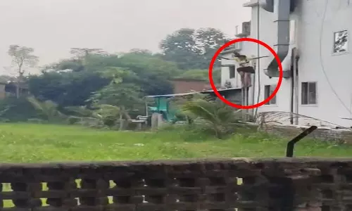 होटल की तीसरी मंजिल से कूदकर युवती ने की सुसाइड की कोशिश, रायपुर में भर्ती