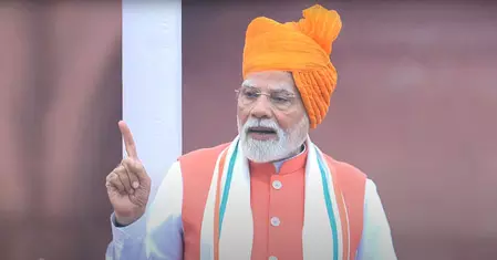 सरकार फाइलों में नहीं, देश के नागरिकों की लाइफ में होनी चाहिए : प्रधानमंत्री मोदी सरकार फाइलों में नहीं, देश के नागरिकों की लाइफ में होनी चाहिए : प्रधानमंत्री मोदी