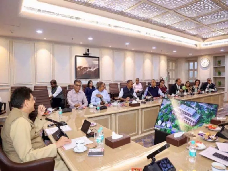पीयूष गोयल ने फार्मा उद्योग से की मुलाकात, R&D और प्रतिस्पर्धा पर चर्चा पीयूष गोयल ने फार्मा उद्योग से की मुलाकात, R&D और प्रतिस्पर्धा पर चर्चा