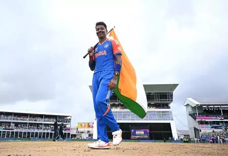 गंभीर, हार्दिक, सहवाग और इरफान पठान ने दी स्वतंत्रता दिवस की बधाई गंभीर, हार्दिक, सहवाग और इरफान पठान ने दी स्वतंत्रता दिवस की बधाई