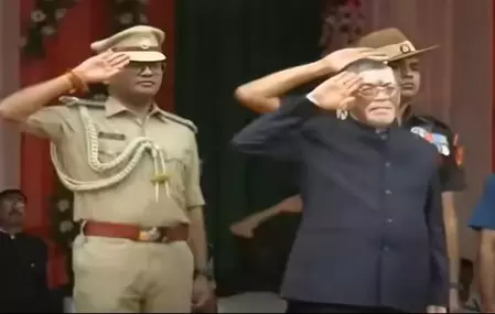 रांची में तिरंगा फहराने के बाद बोले राज्यपाल संतोष गंगवार, झारखंड में नक्सल हिंसा में 75 फीसदी कमी आई रांची में तिरंगा फहराने के बाद बोले राज्यपाल संतोष गंगवार, झारखंड में नक्सल हिंसा में 75 फीसदी कमी आई