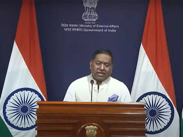 भारत, चीन सभी निर्दिष्ट मार्गों के माध्यम से सीमा व्यापार फिर से शुरू करने के लिए बातचीत कर रहे: MEA भारत, चीन सभी निर्दिष्ट मार्गों के माध्यम से सीमा व्यापार फिर से शुरू करने के लिए बातचीत कर रहे: MEA