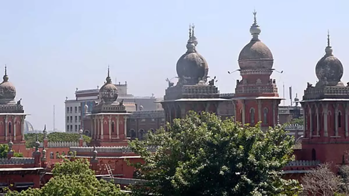 सेमेनचेरी पुलिस स्टेशन जलाशय पर: मद्रास उच्च न्यायालय ने मूल मास्टर प्लान माँगा सेमेनचेरी पुलिस स्टेशन जलाशय पर: मद्रास उच्च न्यायालय ने मूल मास्टर प्लान माँगा