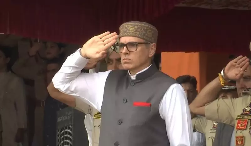 Srinagar: राज्य का दर्जा बहाल कराने के लिए सड़कों पर उतरेंगे: उमर Srinagar: राज्य का दर्जा बहाल कराने के लिए सड़कों पर उतरेंगे: उमर