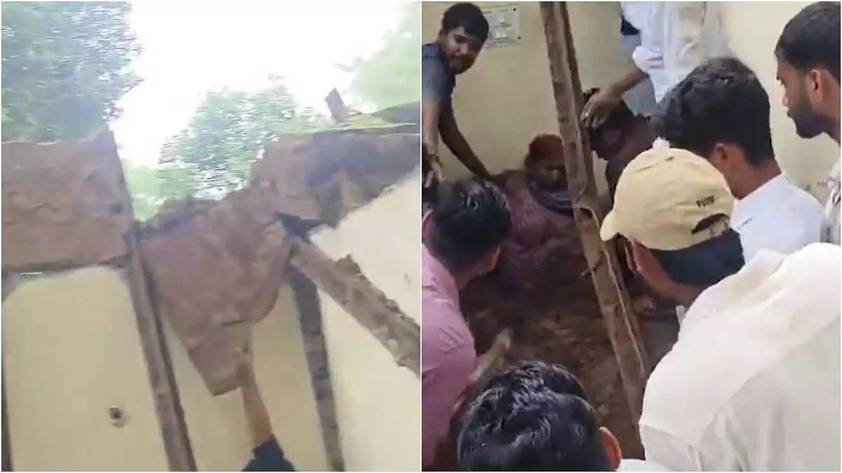 Delhi : हुमायूं के मकबरे का हिस्सा ढहा, फंसे होने की आशंका Delhi : हुमायूं के मकबरे का हिस्सा ढहा, फंसे होने की आशंका