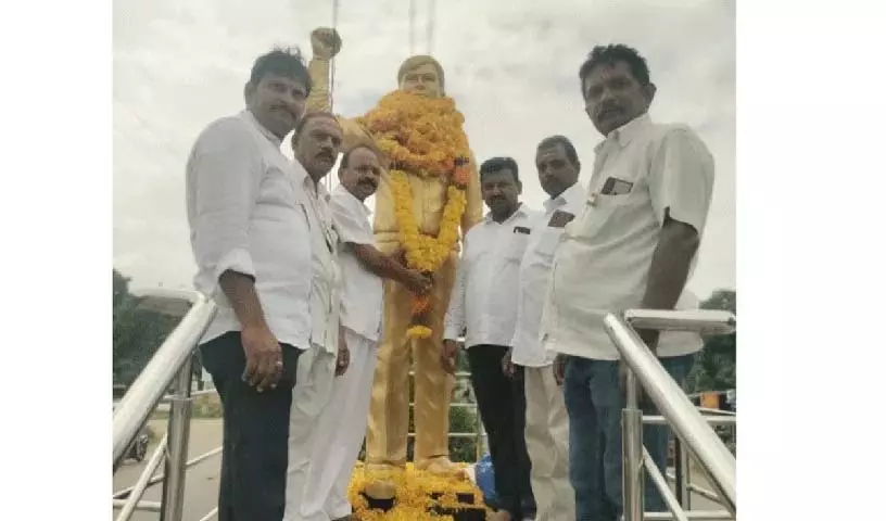 Kodada में धूमधाम से मनाई गई श्रीकांताचारी जयंती Kodada में धूमधाम से मनाई गई श्रीकांताचारी जयंती