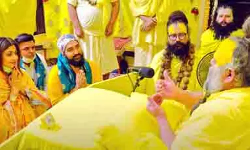 किडनी दान करना चाहते है एक्ट्रेस शिल्पा शेट्टी के पति, प्रेमानंद महाराज से कहा